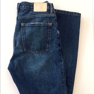 Everlane The ‘90s Cheeky Jean